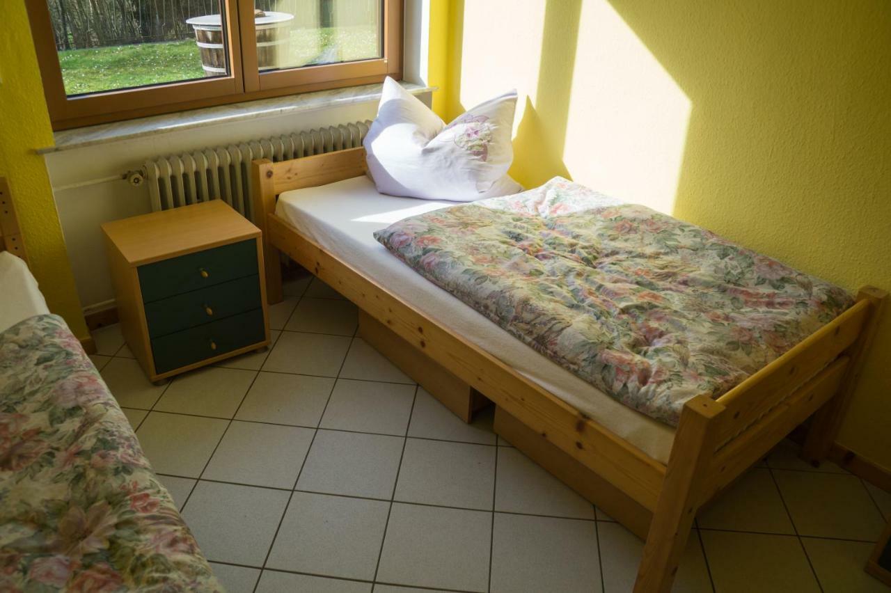 Zum Ehranger Wald 2A Apartment Trier Bagian luar foto
