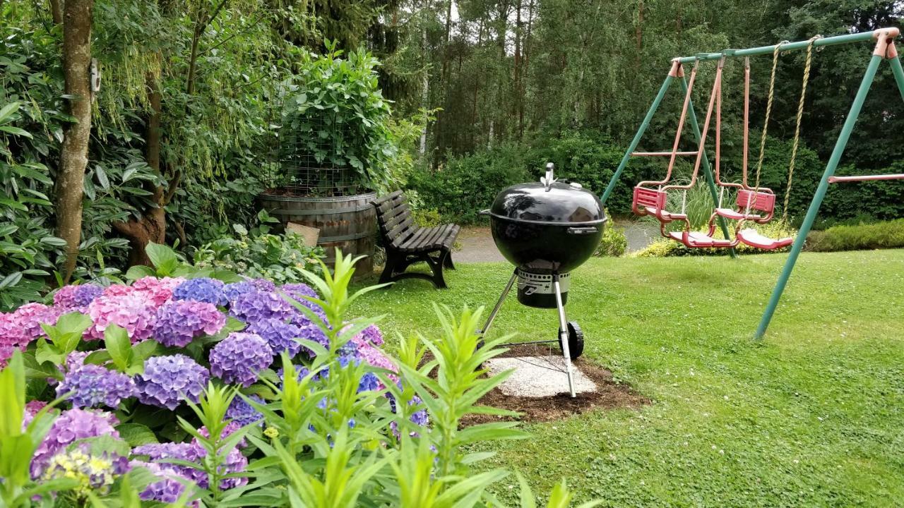 Zum Ehranger Wald 2A Apartment Trier Bagian luar foto